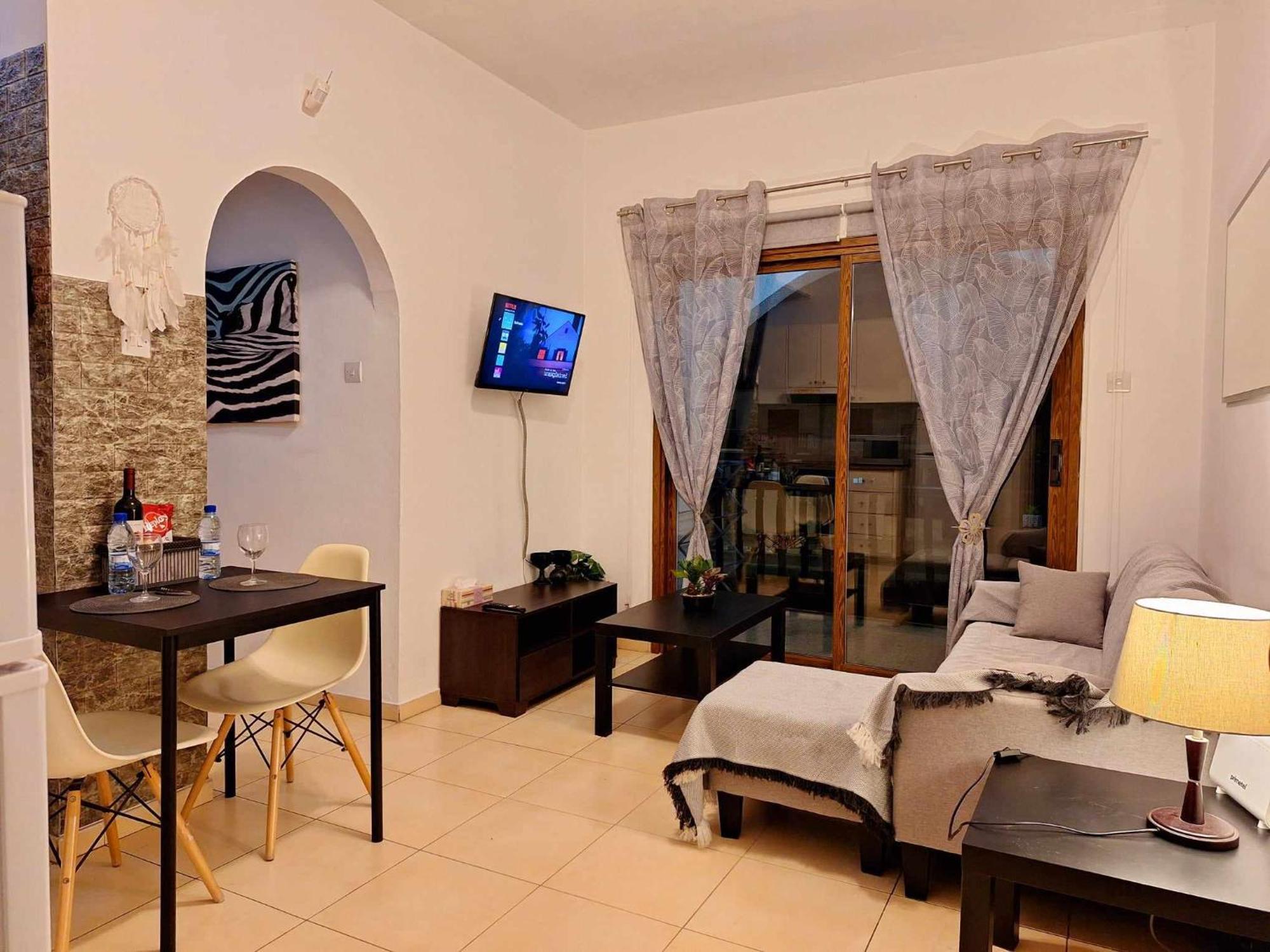 Kato Paphos Apt 400M To The Beach Esterno foto