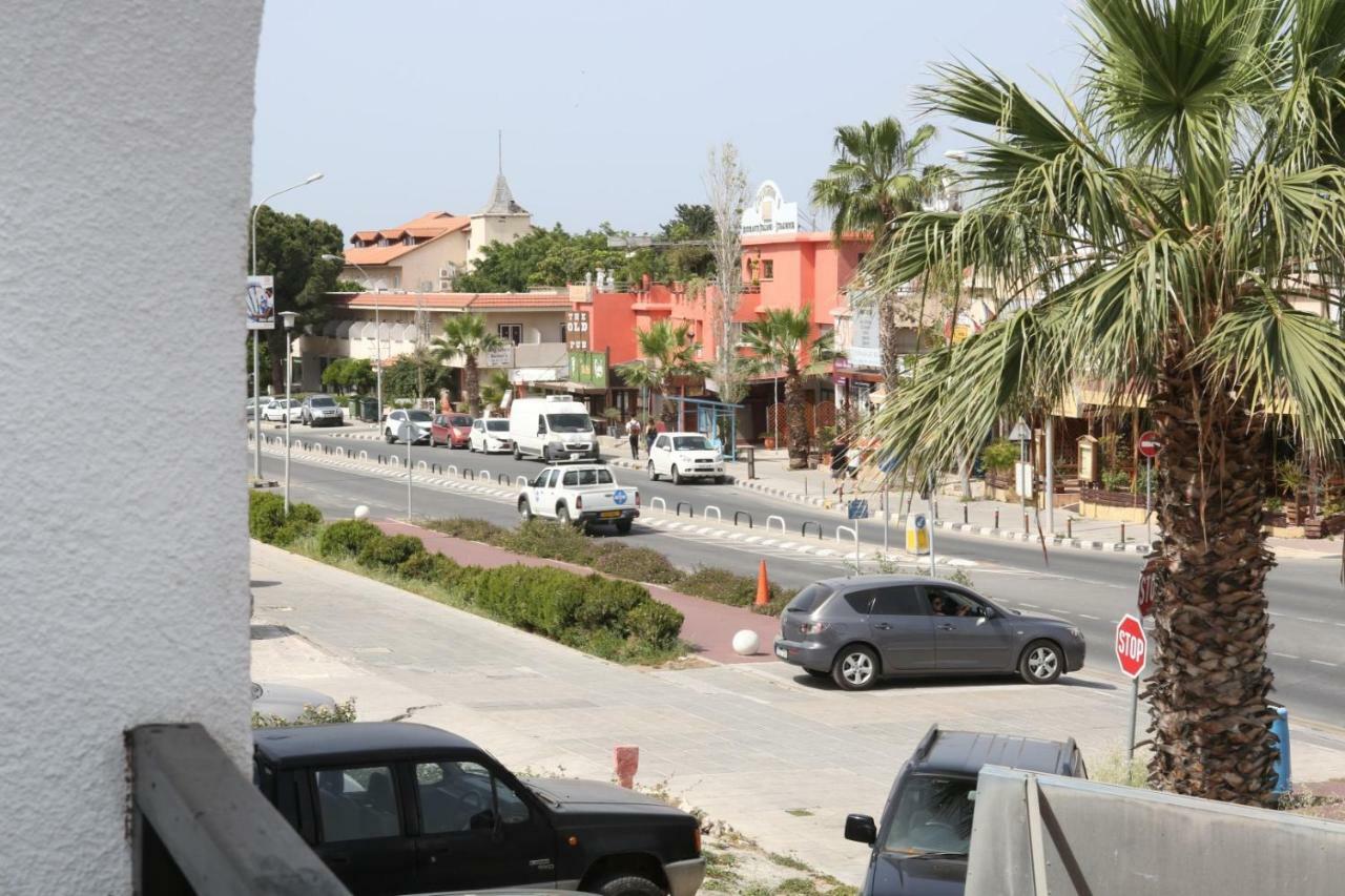 Kato Paphos Apt 400M To The Beach Esterno foto